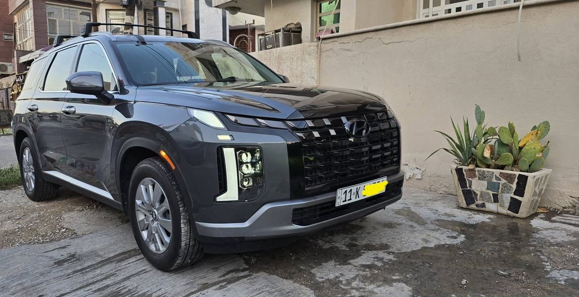 هونداي بالسايد
Palisade (للبيع فقط.....بدون مراوس)
◻️ ســـــــنة الــــصـنع : 2025 فئة sel(هاتريك)
◻️ الــمسافة المـقطوعه : زيروو 1600ميل فقط
◻️ ناقل الــــــحركــة :  اتوماتيك
◻️ ســــعة الـــــمــــحرك : V6 3.8L
◻️ لــــــــون الــــســـيارة : فيلي
◻️ لون الــــفـــــرش : ابيض

⚪️ مميزات السيارة :
▫️7 مقاعد 
▫️مقاعد كهرباء
▫️ميزة Auto Hold
▫️تثبيت سرعة 
▫️ كاميرا خلفية
▫️ وضعيات قيادة محرك
▫️وضعيات قيادة للطرق الوعرة
▫️تدفئة مقاعد
▫️شاشة وسطية تدعم Android Auto , Apple CarPlay
▫️تكييف خلفي منفصل
▫️اضاءة LED عصرية
▫️مقابض تبديل سرعة
▫️تثبيت سرعة على المنحدرات
▫️مأخذ شحن للجوال
الحادث فقط البنيد (بدون دواخل لا لغد ولا شاصي)صور الحادث والشاصي مرفقه ضمن المنشور
📞 للتواصل *********** محمد مندلاوي 
(ملاحظه) سياره رقم بغداد (بأسمي شخصي)تحويل مباشر                              العنوان_ بغداد /حي جميله/شارع خير الله
