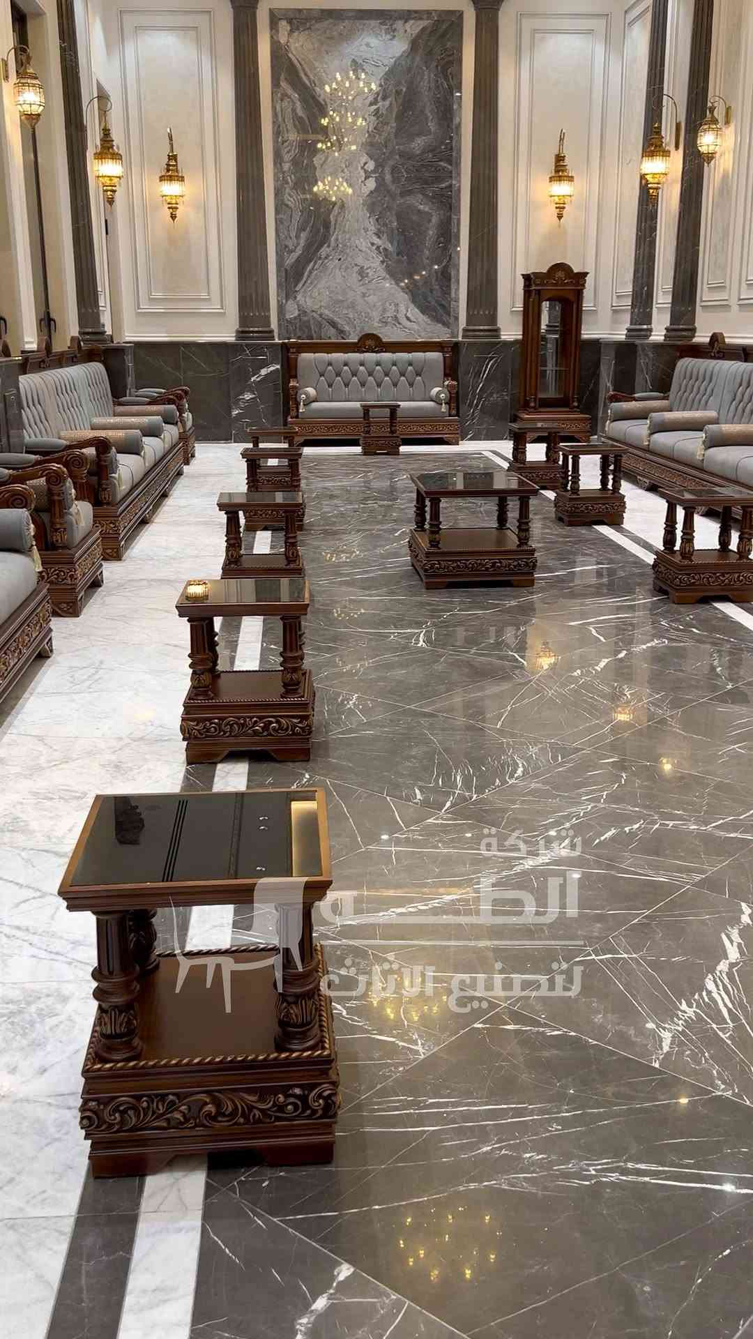 تُقدّم شركة الطه لتصنيع الأثاث تصاميم أثاث راقية تجمع بين الفخامة والمتانة، حيث نحرص على تقديم جلسات مميزة مصنوعة بعناية فائقة لتدوم لسنوات طويلة.
يتم تصنيع القطع باستخدام أجود أنواع الأخشاب الطبيعية، مثل الزان الروماني المجفف والسنديان الأمريكي، مع الاهتمام بأدق التفاصيل لضمان أعلى مستويات الجودة والإتقان.
نوفّر لكم أيضًا:
تنفيذ المقاسات حسب الطلب .
حرية اختيار الألوان والأقمشة بما يناسب ذوقكم.
أقمشة فاخرة تشمل القديفة الراقية والأقمشة المقاومة للماء.
📞 *********** | ***********
📍 بغداد – السيدية – مقابل مدخل الشارع التجاري
