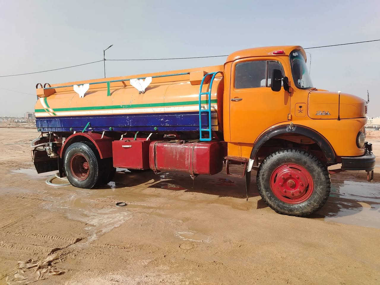 أبوردين للبيع (مكلف بل نشر)
للأستفسار علا الأرقام *********** / ***********
