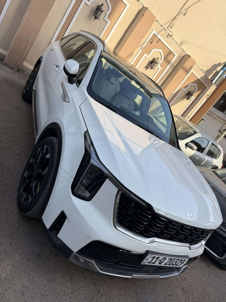 كيا سورنتو خليجي بانوراما ماشية 11000نص فول ضمان الدولية مكفولة كفالة عامة العنوان بغداد الكرادة السعر 32500 هاتف ***********
