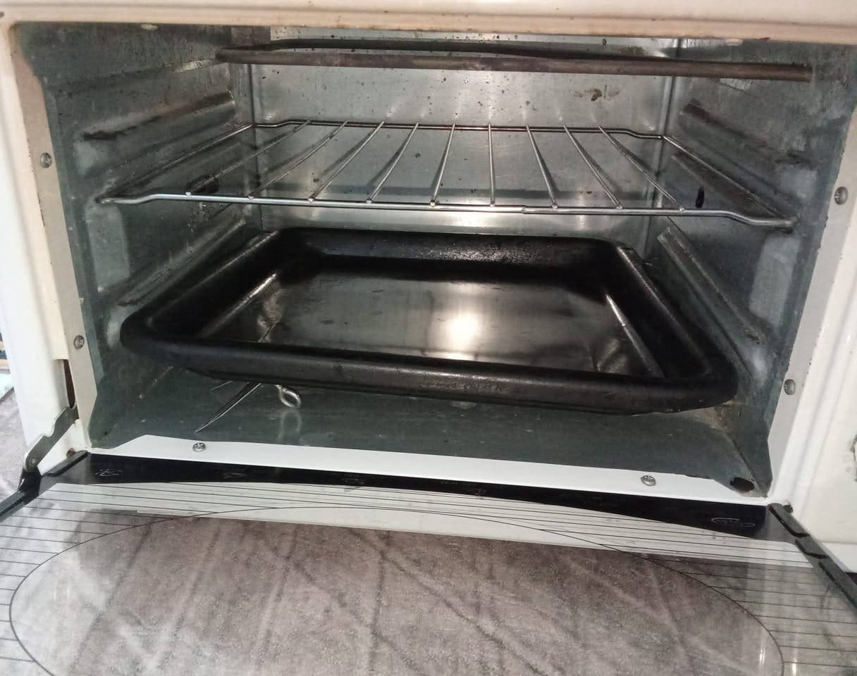 اوڤن للبيع اخو الجديد السعر خاص للاستفسار ***********
