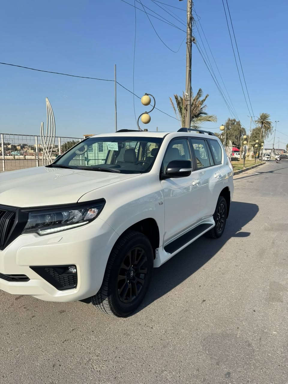 السلام عليكم تويوتا برادو  ساز مديل ٢٠٢٣ اربيل
ماشيه (٣٢٠٠٠)الف

مكفوله كفاله عامه من الضربه والصبغ والتبديل والبارد والشخط والرصعه السياره جديده بحاله الزيرو

المواصفات👇
بصمه ابواب
دخول ذكي
كراسي كهرباء
كراسي جلد
فتحت سقف
٦سلندر حجم ٤٠٠٠الف
ويل بلاك اسود
شاحن واير ليس
مري شفط
لايت زنون
بخاخ لايت
تبريد بيانو
تحكمات فول
حساسات خلفيه 
كامره
سبير تعليك
دبل تانكي
باقي المواصفات معروفه…

مكان السياره بغداد

السعر (٤٨٠٠٠$)

للاستفسار ***********
