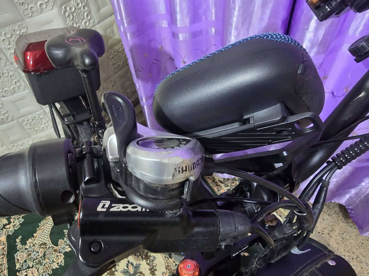 السلام عليكم دراجه شحن بطاريه ليثيوم للبيع ياباني اصلي ماشي 5000الاف الشه المنيوم بلوتوث اواكس كبلات امامي خلفي بلوتوث كلش جديد بريكات دهن نضام سبورت نورمان ايكو وسبورت كومفورت شحن بايدر بايسكل صار 5من وصلن بالشحن رقمي للتواصل ***********
