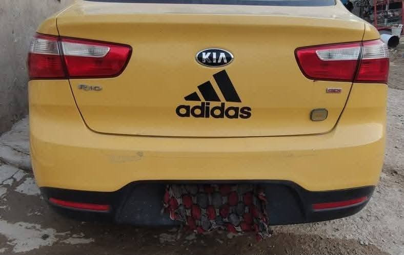 السلام عليكم كيا ريو للبيع وارد أمريكي 
2015 رقم السياره بغداد  السعر 80
تخم تاير جديد تبريد ثلج
حداديه جديده امامي خلفي
العنوان بغداد العبيدي الراسه شارع 20
***********
