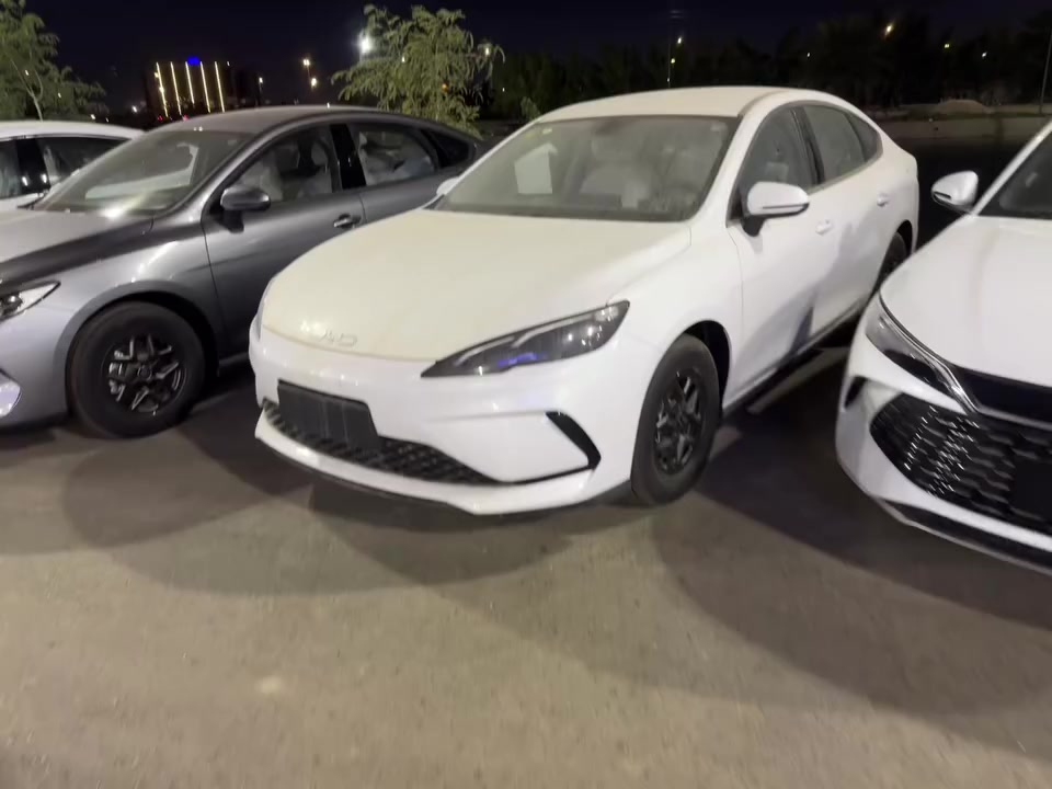 سلام عليكم ارقم وابيعها الك صافي رقم بغداد السياره زيروسعرها قفل 18600 بسبب هاي الرصعه
*********** مكاني بغداد معارض البحيره الحبيبيه
