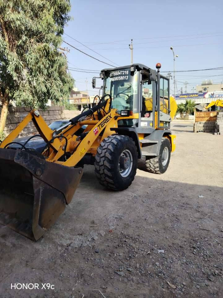 شۆفڵ ترێکس(terex) 
مۆدێل 2012 
حەجم 80
ئیشکردن 5000 ساعه🕦 
پەمپونۆزڵ
شتێکی زۆر خاوێن شوین کەرکوک 
ژمارە 
*********** ئاسیا
*********** کۆرەک
