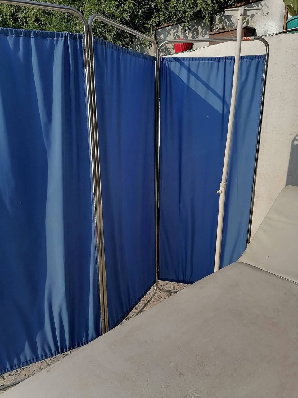 السلام عليكم ورحمة الله وبركاته
اغراض عيادة تمريضية للبيع
١. برافان
٢. سدية نوعية ممتازة
٣. عربة علاج (ترولي)
٤. حامل مغذي

مكاني حي العربي
المهتم يتصل على الرقم
***********

قليل التواجد عالنت
