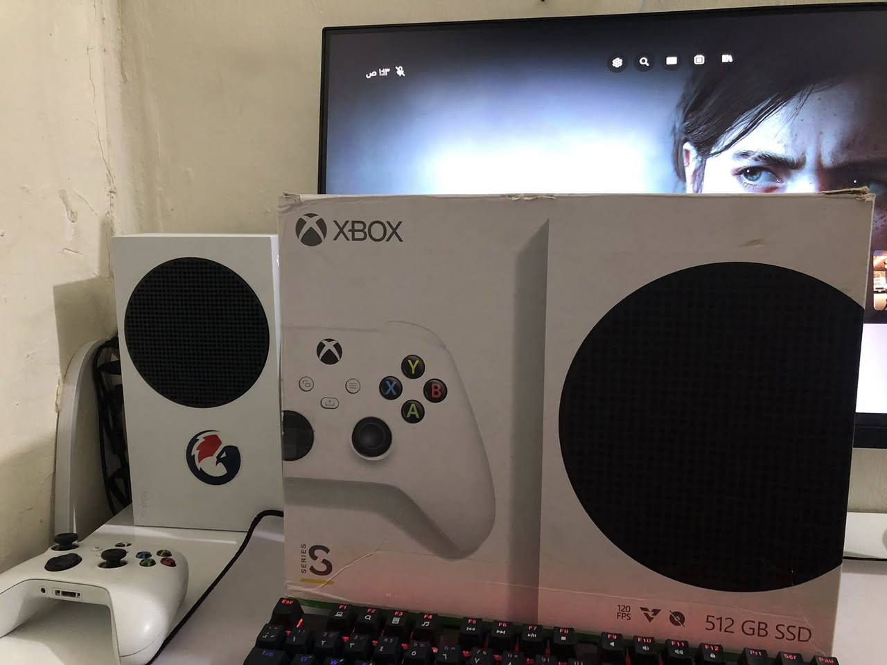 xbox series s
جهاز نضيف لوك ستيكر اصدار 2023 استخدام قليل كارتونه و كل ملحقاته كامله ويا شاحنه بطاريات و بطاريات 2 سعر 350 مكان بغداد اعضميه ***********
