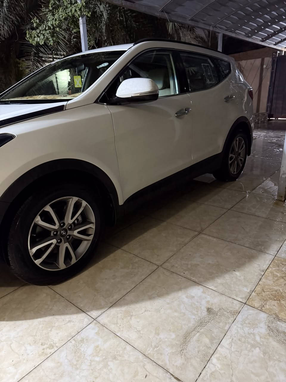 السلام عليكم سياره سنتافي خليجي 2015 للبيع فقط تخم تاير جديد حداديه جديده ما ناقصه شي السياره بيه بارده بل جاملغات الخلفيه قليل و مكحل عله كدهم السياره نص فول السعر 205 و بيه مجال قليل عنوان السياره البصره للاستفسار *********** ما متواجد عله الفيس فقط اتصال او واتساب
