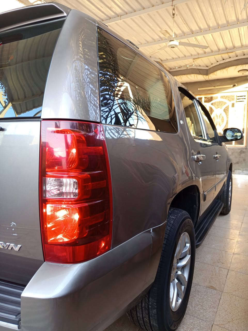 سلام عليكم تاهو للبيع موديل 2008 الون اسود نفطي رقم بغداد انكليزي ب اسمي تخم تاير جديد ويل كاب حجم 18 كما موضح في الصورة تدفئه تبردي شغال شاش اندروين و كامر خلفيه حساسات خلفيه فئه LTحديدي جديد كما موضح في الصور وحلى من الصور 
العنوان: ذي قار قضاء النصر 
لاتواصل: ***********ض
لاتواصل: ***********
