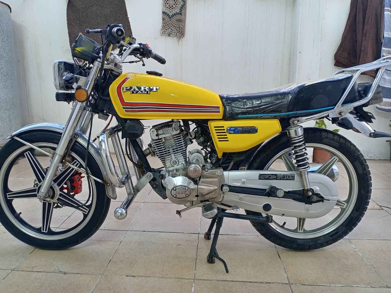 للبيع
بارت 5 گير نخب اول كهربائيات سلف كله شغال منفيس 

الاصلي موديل 2022 محرك كبس /***********

السعر 375 بي مجال بسيط
