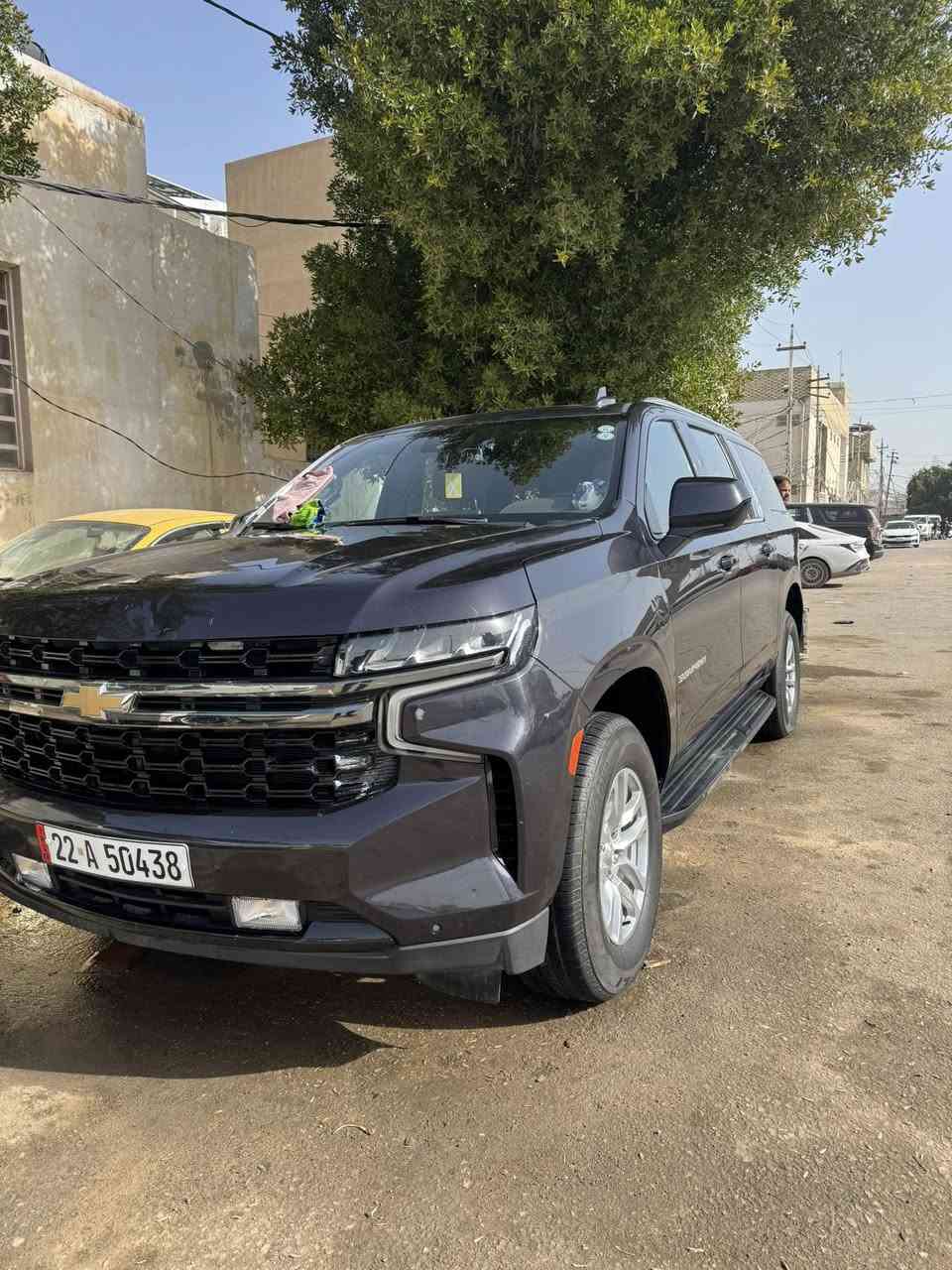 السلام عليكم للبيع فقط بدون مراوس  شوفرليت سوبربان اجرة اربيل وارد امريكي سياره زيرو ماشيه ١٢ الف كيلو متر السياره كارتون بل العافيه على الي ياخذها بيها قطعتين فقط جاملغ امامي وباب خلفي 
سياره استوه مدوشمه ارضيه وكشنات ابددد مامشتغل خط جاهزه من كلشي مواصفات LT طبله السياره وكشن متصل السعر ٤٤٠ وبيها مجال بسيط 
مكانها النجف الاشرف. للاستفسار ***********
السونار بل المنشور
