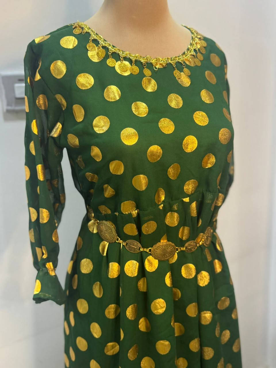 بآلة خليجية نضافة فول السعر  ٥ الف فقط القياس تلبس وزن ٧٠


**إذا كنت صاحب هذا الإعلان وتريد حذفه لأي سبب، رجاءا أرسل رسالة إلى الدعم الفني**