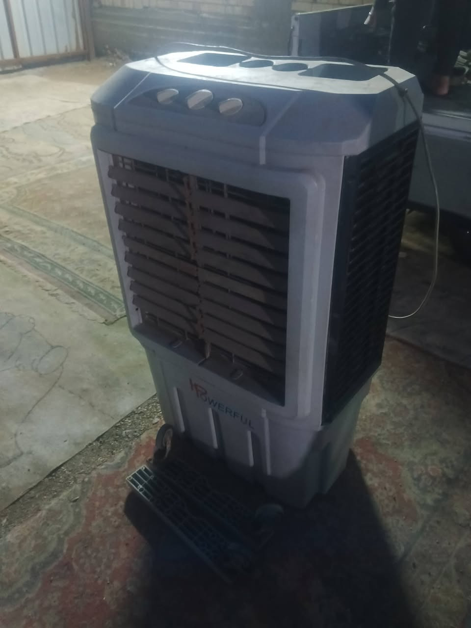 السلام وعليكم لبيع غراض كلهن نضيفات كلمن وسعره راسل خاص وتساب وخادم لكم مكاني بغداد  حي اور سبع قصور شارع ابو علي يم جامع لحمزة ***********
