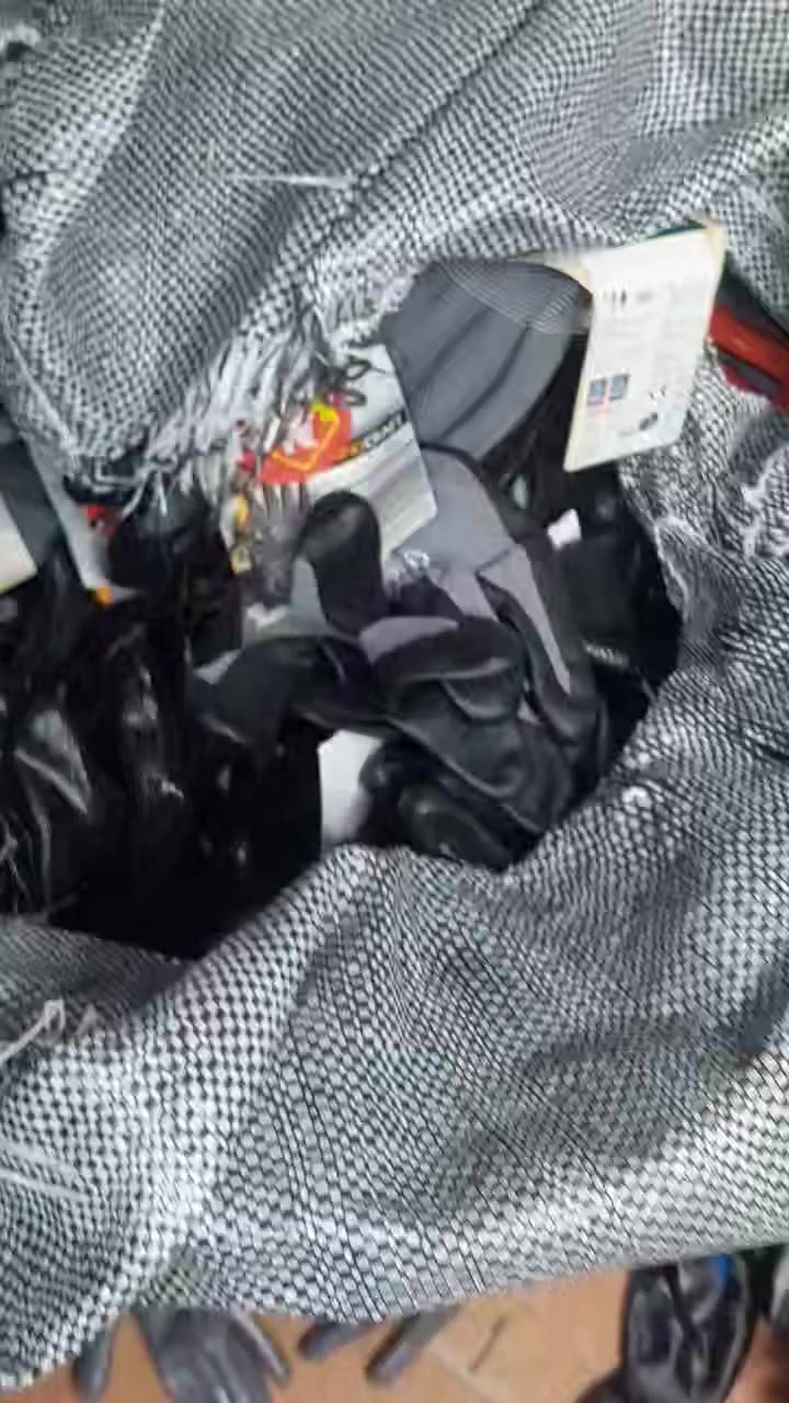 شلعه مال كفوف اوروبي مال عمل
اصلي مو شعبي 
العدد يطلع 590 زواج
سعر زواج 500 دينار 
للحجز والتواصل على خاص 
يوجد خدمه لكل العراق


**إذا كنت صاحب هذا الإعلان وتريد حذفه لأي سبب، رجاءا أرسل رسالة إلى الدعم الفني**