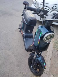 صباح الخير دراجه للبيع بدون بطاريات جديده  قيم وأخذ نقص بس بطاريات  07...