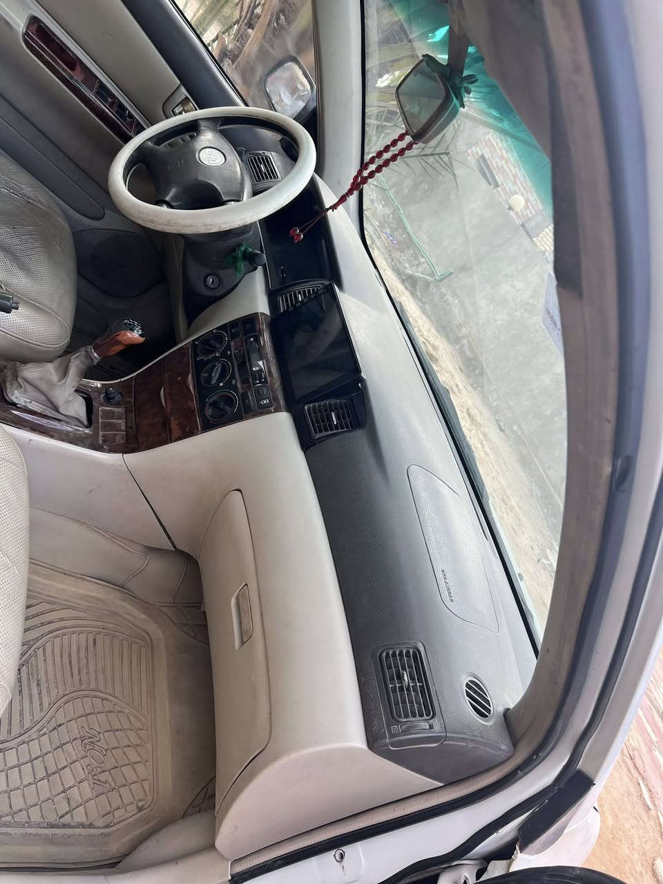 سلام عليكم 
بيوايدي رقم ذي قار بسمي مشروع وطني سنويه نافذه بل ٢٤ 
محرك او كير صار شهر من شاديهن تخم تاير حداديه فلين كهربائيه كله شغاله 
سياره بيه تبديل جاملغ او بيه رشات صبغ 
سعر سيارة بيه عرض لمدت ٢٤ ساعه فقط 
سعر صافي او قفل 
٣٧ 
والله عمي بلاش 

اكرر العرض لفتره محدوده 

***********
ديوانية قضاء شامية
