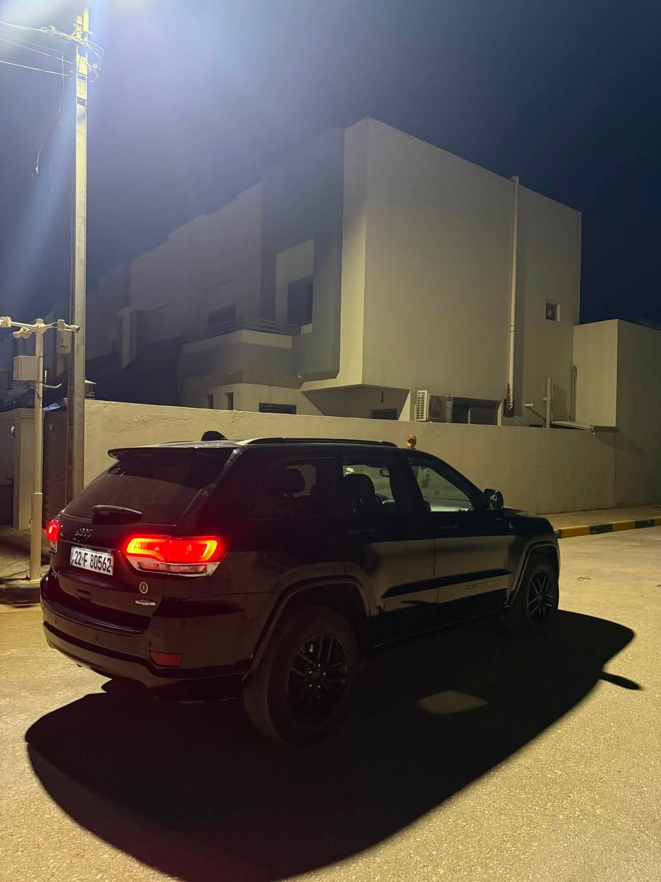 السلام عليكم
جيب (تراك هوك)
موديل ٢٠٢٠ 
فول موصفات وموصفاته معروفه
رقم أربيل باسمي 
رادار امامي 
توقف ذاتي 
ردار خلفي 
ستيرن تدفئه 
كشتات جلد + تدفئة تبريد
مكينه وكير  بحاله جيده 
حادثه جاملغ امامي صبغ فقط 
السعر ١٩٥ وبي مجال 
مكاني حله
***********
