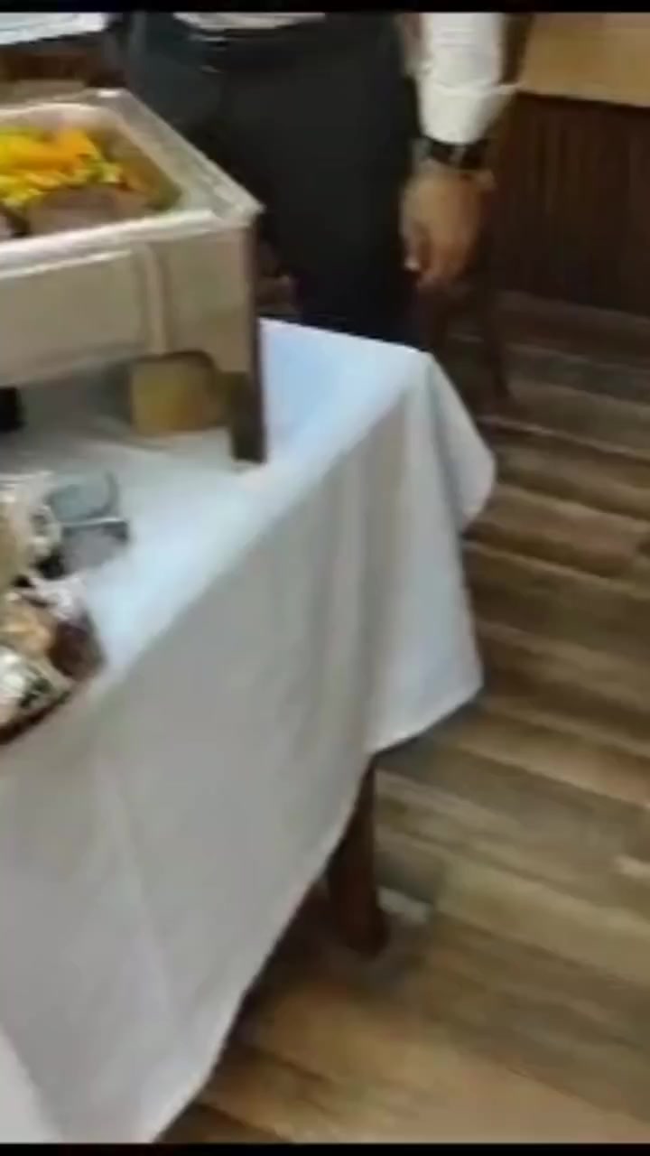 خدمات الشيف

مستعدون لطبخ كافة المناسبات الخاصة والعامة وبكل الكميات

كوادر متخصصة وبحترافية عالية وبخبرات تتجاوز ال19 عام
نكهة وجودة عالية

طبخ المناسبات دينية 
بوفيهات خاصة
مناسبات خاصة 
اطباق ثواب
وغيرها الكثير 

ما عليك الا الاتصال برقم التالي

***********
