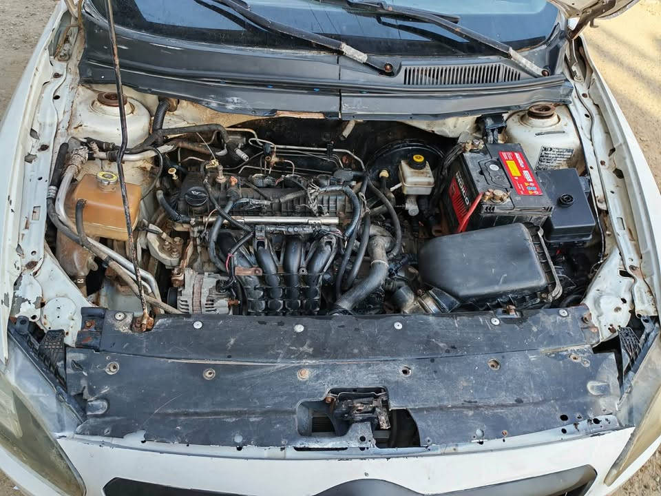 برلنس H530.موديل 14.رقم دولي باسمي تحويل مباشر مكينه وگير خير من الله.حداديه تايرات باتري نضاف كهربائيات كلهه شغاله بيهه ضربة بجم ومصلحة التبريد نقصه كمبريسر وبيهه عته بسيطه بل معدل مااعرف مجاول نوزل. السعر٤٤ وبيهه مجال الشراي يفضل خاص أو يتصل رقم بي واتساب. ***********.
مكانها بابل اسكندريه
