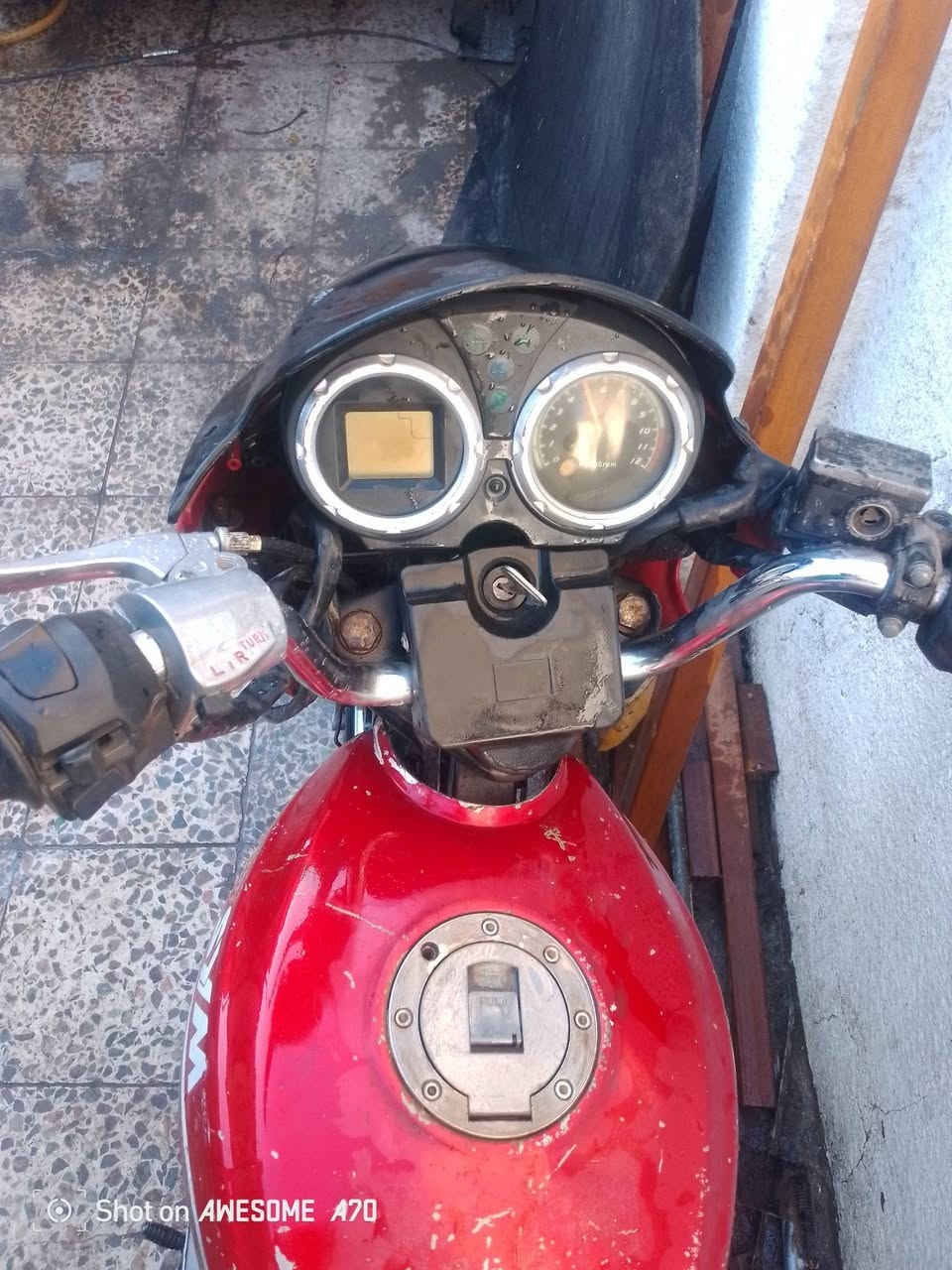 اسلام عليكم دراجة sym للبيع كوم حديد تشتغل و تطفى
بغداد الحرية 
***********
