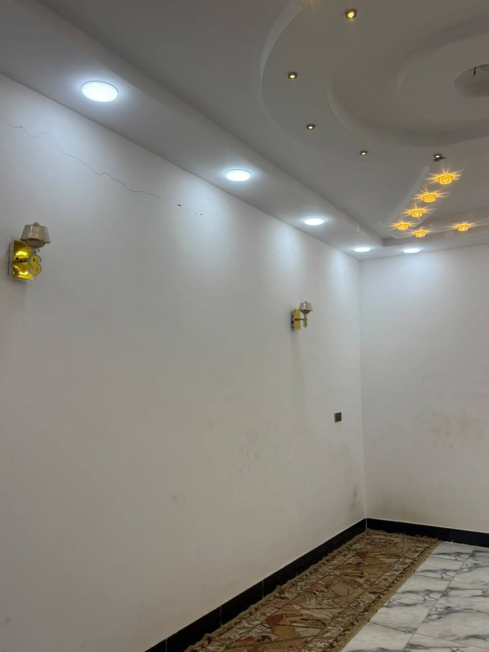 البيع يبعد عن شارع نفط 75 متر فرع فران زيتون الاستفسار اتصال
***********   او ***********
