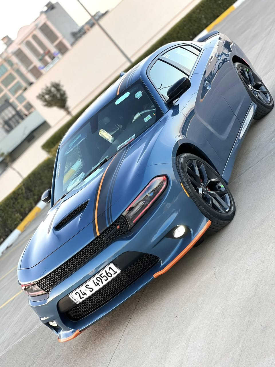 سلام عليكم
دوج جارجر موديل (2021)
مواصفات (GT)بلاك 
سو په ر تراك 
شاشه كبير ؛ كوشنات كاره بايى 
به سمتينت ؛ تشغيل عن بعود 
حسات خلفى ؛ سماعه ارپاين 
كوشنات خار ؛ ستيرن تتفيه 
گير شفتات ؛ تحكم ستيرن 
توويل ؛ ويل تاير (20) جديد بيلادى 
بيها هواى مواصفات 
سياره گير; محرك; حداديه; كول جديد 
ره قم; سنه ويه; هه زه; كول جديد; تحوي
ثانى يوم ; 
سياره بيهاجاملغ گدام سبوغ جملغ خلفى كلير امريكا بدون ده واخيل بدون ارباك صور حادث 
موجود 
مكان سياره ار بيل 
سعرها (237) $ بيها مجال قليل 
رقم موبايل (***********) 
واتسئاب موجود
