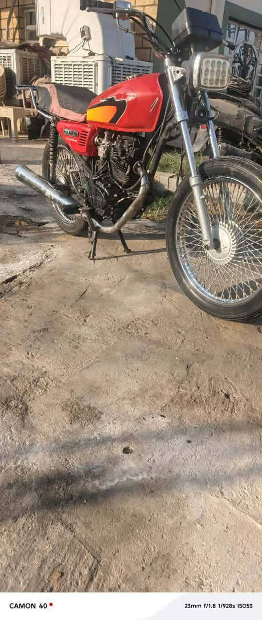 سلام عليكم دراجه ارشه ومحرك برفاز كلك كلك ومكفوله 
للاتصال على الرقم وسعرها250
***********
