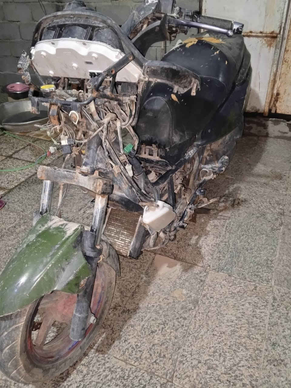 شباب هاي دراجه ماعرف فورزه هونداي ماعرف للبيع شغاله بس كفرات واكعه موجوده ابيع هييج شرط شغل وين ماعجبك روح بيه البيع كوم حديد سعر. متين الف وبيه مجال شغاله رقم  العنوان مدينه صدر الحميديه رقم. ‏‪***********‬‏فط تصال بي شراي يتصل تفصيخ بس شغاله وين ماعجبك روح بيه

