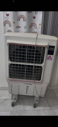 كونفيره حجم كبير السعر ١٥٠.    رقم ٠٧٧٢٥٦٨٥٧٦٥