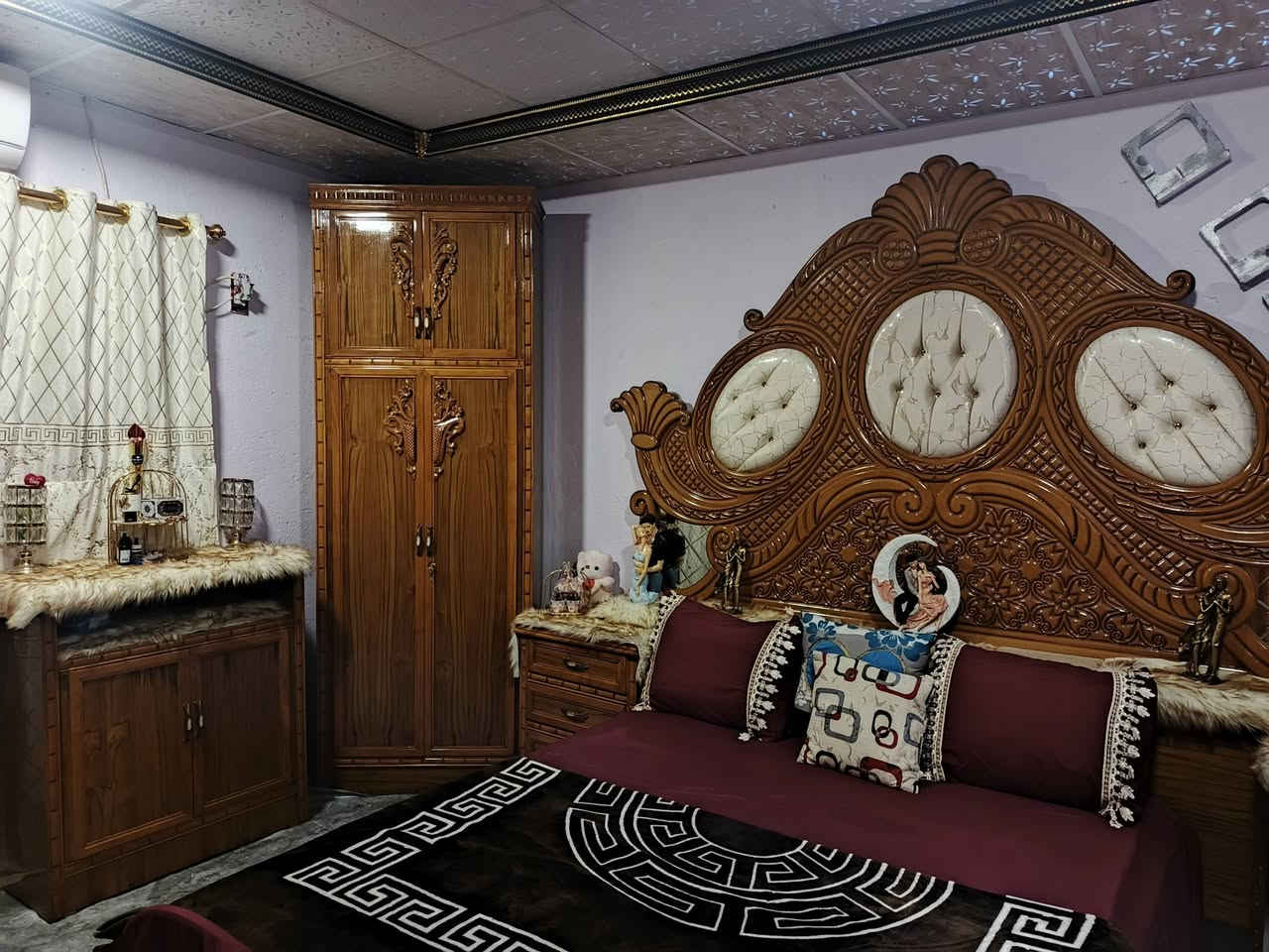 غرفه نوم صاج عراقي للبيع جديده صارله 6 اشهر كلش نضيفه محتاج وريد ابيعه سعر مليون و600 وبيها مجال عنوان القبله حي الجامعه *********** واتساب
