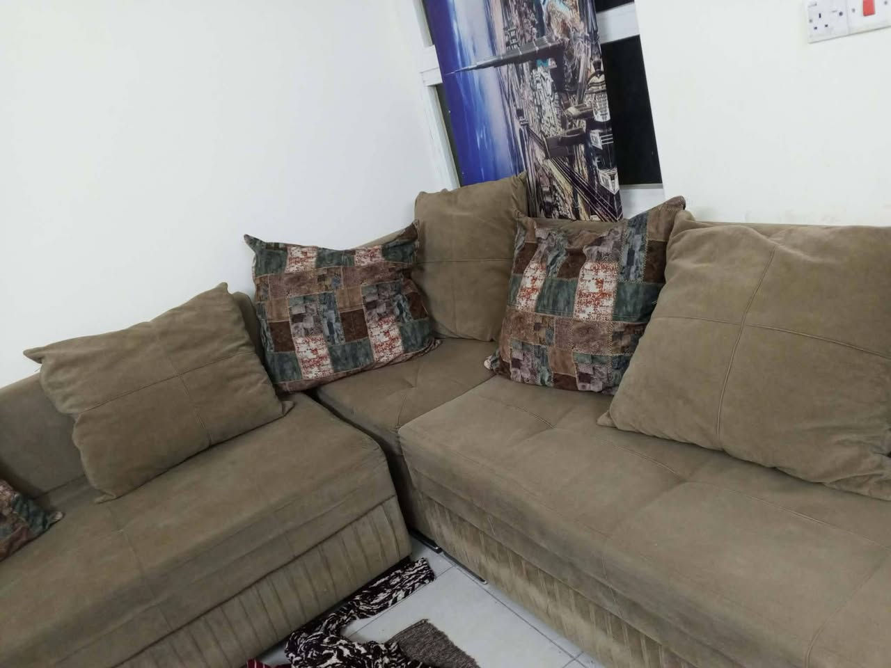 لأغراض للبيع بسعر جدآ مناسب للغرض سفر 
العنوان اربيل قرب شارع 100 تفاصيل اكثر إتصال برقم 
***********
