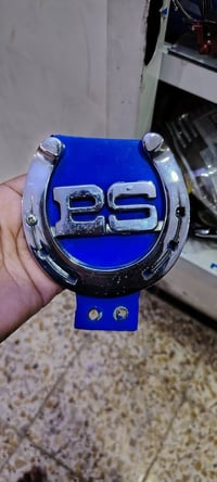 للبيع • اكسسوارات سيارات • اكسسوارات • قطع غيار سيارات