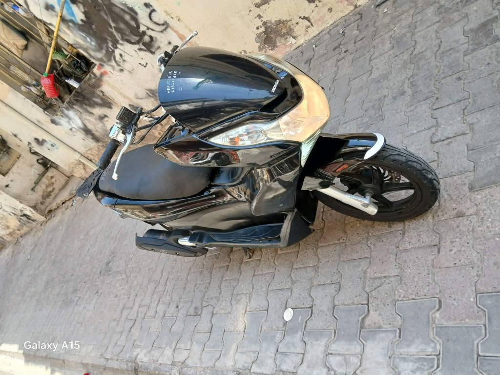 سلام عليكم....
دراجة (PSX)...(جيل الاول)  
🛵للبيع  ماشيه ٢٧ حقيقي ممتعوبه
دراجة شلعه معدل كهربائيات كلهه شغاله 
دراجة جديده  بلادية
أي نقص مابيهة دراجه مكفوله كفاله عامه بشرط علفحص اذا برغي مفتوح ترجع دراجة مال جناي 
جيب فيتر وتعال افحص مستعجل على بيعتهه السعر مليون و٣٥٠ 
العنوان بغداد  الكرخ  الاستفسار الاتصال على الرقم 📞 *********** بغداد, العراق
