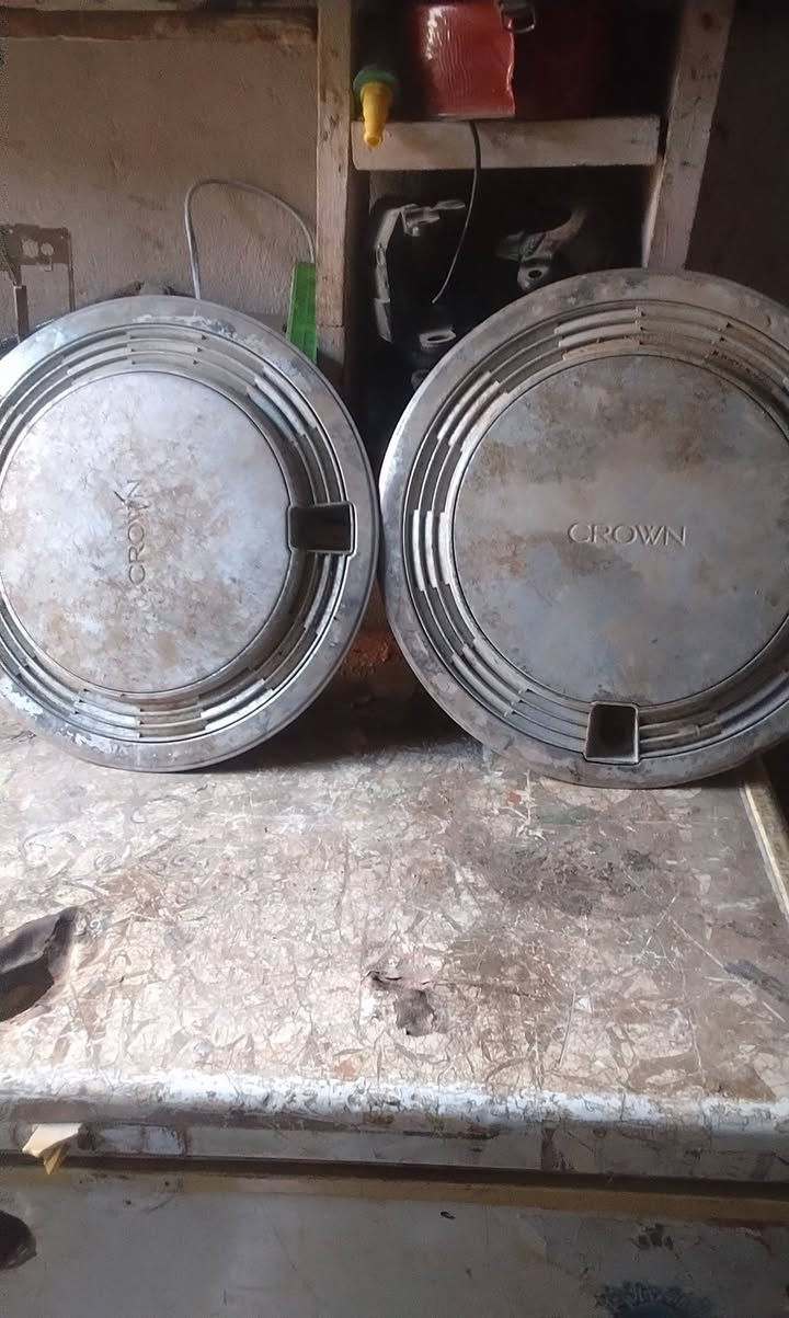 دينمو ١٢٠ شزط ٧٥
نوزلات ٦٠
عينه شغاله بدون جامه ٤٠
كبات حجم ١٤.    ٣٠
كلج في في تي شغال ٤٠.الف
  ناصريه مركز    ه ***********
