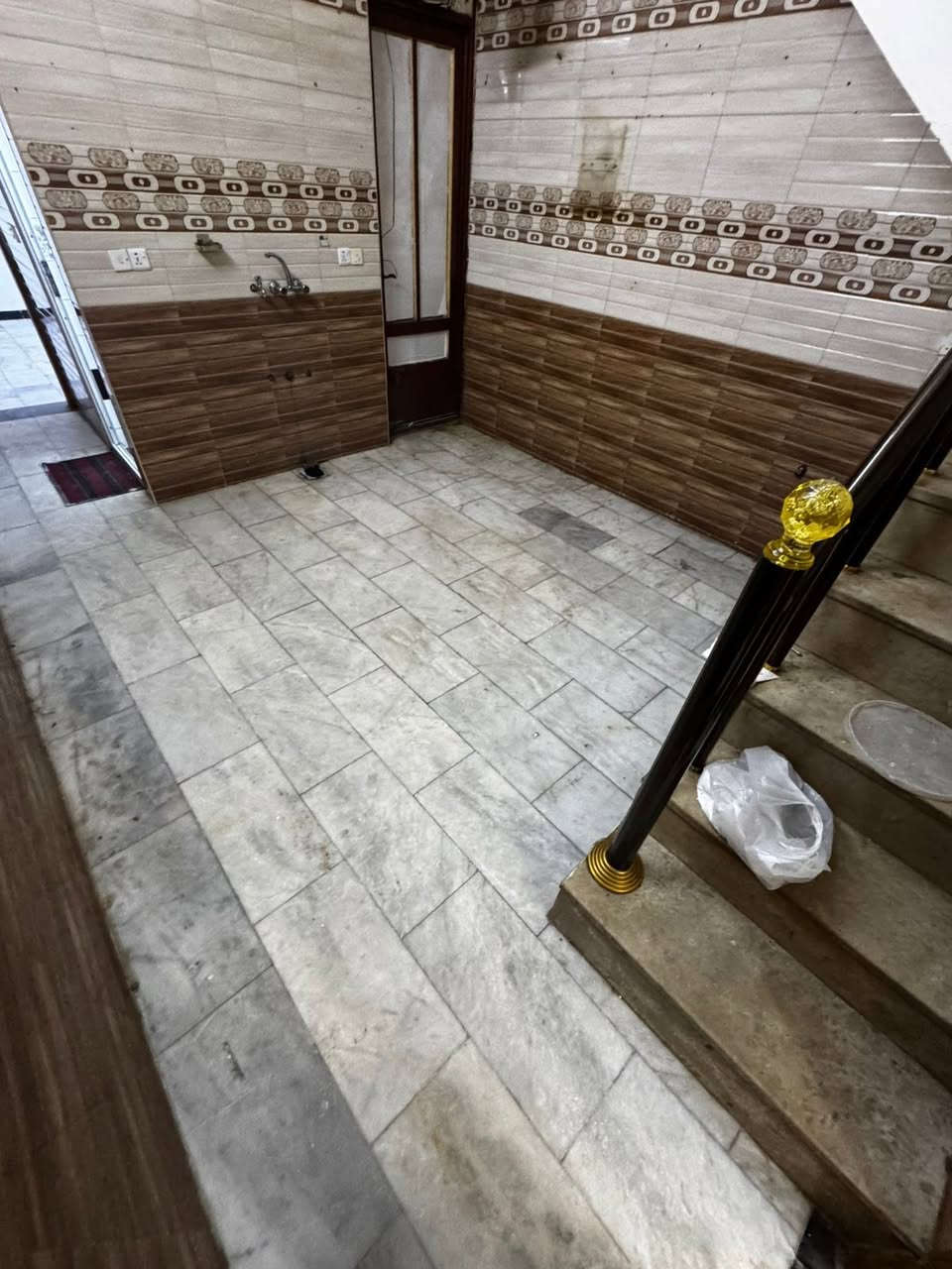 للإيجار#ارام للاستثماروالتطويرالعقاري
مساحة  80 م 
يحتوي على 3 نوم وصالة ومطبخ وخدمات 

# للاستفسار والمعاينة الأتصال على الأرقام التالية***********

او زيارة موقع الشركة 📍
بغداد السيدية شارع الخيزران مجاور السيطرة 

شركة آرام للاستثمار والتطوير العقاري 

#عقارات_السيدية  
#بيت_للبيع_السيدية  
#عقارات_بغداد  
#بيت_بغداد  
#السيدية  
#عقار_السيدية  
#بيت_للبيع
