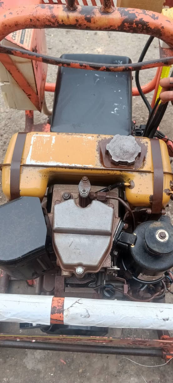 سلام عليكم 
للبيع مولده حاويه  ياباني روبن سيبارو   5 كيفي راس التوليد ايطالي كلهه بلاد مملعوب بيهه تشتغل سلف + حبل 
العنوان كربلاء 
***********
