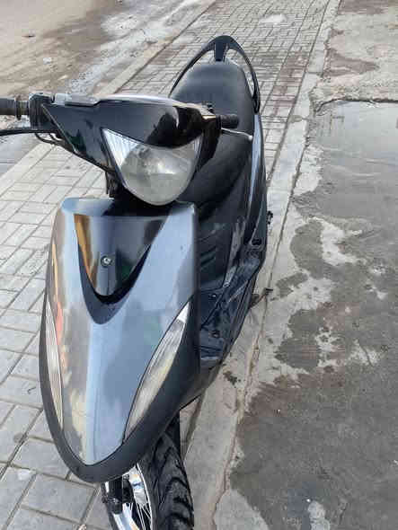 سلام عليكم ماكس عدلة للبيع 
دراجة مكينه مال  رمبة  ما مفتوحة شلعة ومعدل تخبل 

مكينه 49  دراجة شغالة وصافية  مكينه مكفولة صوت نضوح تبخير 

دراجة نقص دكمه مال سلف 

وكلوب امامي 

الباقي كله كامله  

سلف بلادية 

كابريتر بلادية

  بيها ويل رياضي ودبل خلفي رياضي بس 

 استاند تعليك وصفح دراجة تخبل ما ناقصة شي 

مكان بغداد دورة. سعر550 بيها مجال بصيط 

 خاص او واتساب ***********
