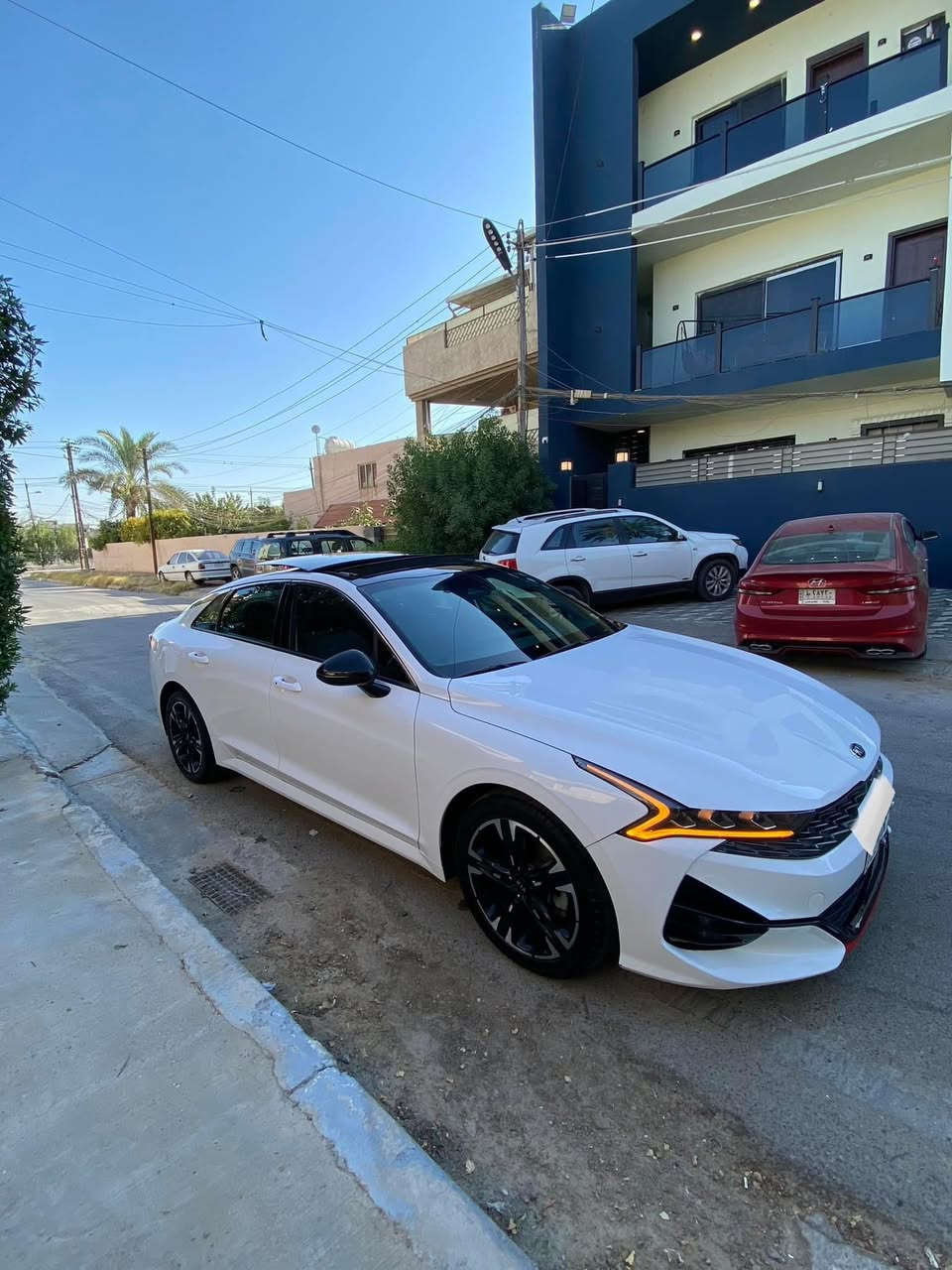 السلا عليكم شباب سياره K5
وارد آمريكي GT LINE
موديل 2021 السيارة ماشيه 20 الف
السيارة
محرك١٦٠٠ تيربو ١٩٠ حصان
 فول مواصفات اغلببكم يعرف بلجيتي لاين اعلى فئه
خمس انضمه قياده NORMAL+SMART+SPORT+CUSTOM+ECO   +نضام ال AUTO HOLD
سايد بريد كهربائي وعادي
كامرا راداد امامي توقف ذاتي حساس عن قرب بلقياده حساسات جانبيه كامرا خلفيه .وسطحيه 
شحن لاسلكي كشن كهربائي 
قياده آليه قفل السرعه+زياده السرعه
قفل الستيرن
الشاشه تدعم نضام ابل كار بلي واندرويد +اتصال الشاشه بلئنضمه يدعم بلوتوث +واي فاي 
+السياره والشاشه  معربه بلغة العربية 
ماريد اذكر بعد تفاصيل مواصفات ال GT LINE معروفه     السعر168وبيها مجال

هـ***********
