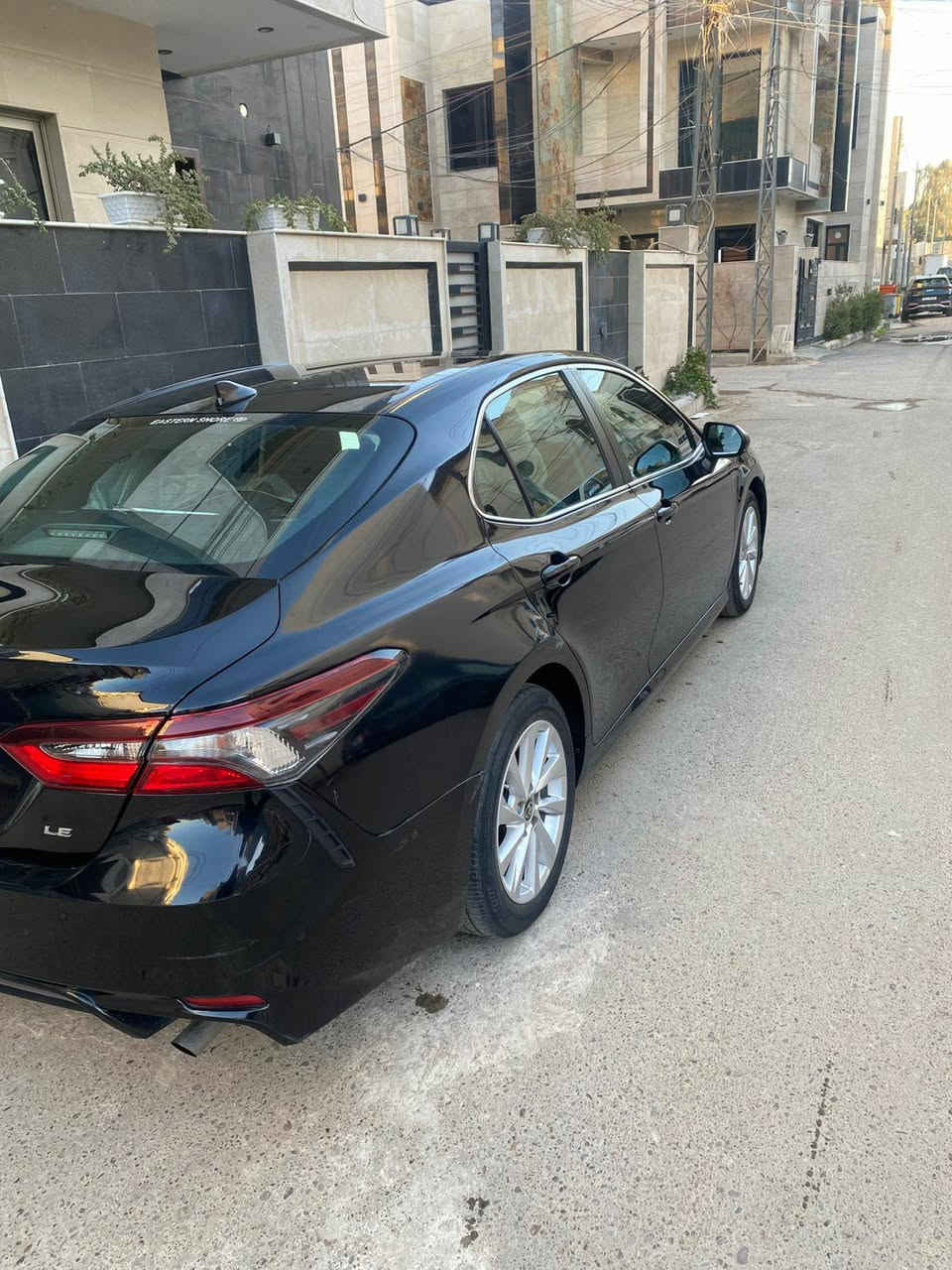 كامري موديل 2021 رقم بغداد باسمي
السيارة نضيفة محرك كير كهربائيات تبريد حدادية كاملة 
صور الحادث موجودة  حادث خفيف 
السعر 18000 الف دولار بيهة مجال قليل حك الجية 
هاتف *********** اتصال مع واتساب 
بغداد الجادرية
