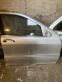 ادوات مارسيدس غواصهc500  الاستفسار ع الرقم 07872797055  واتساب