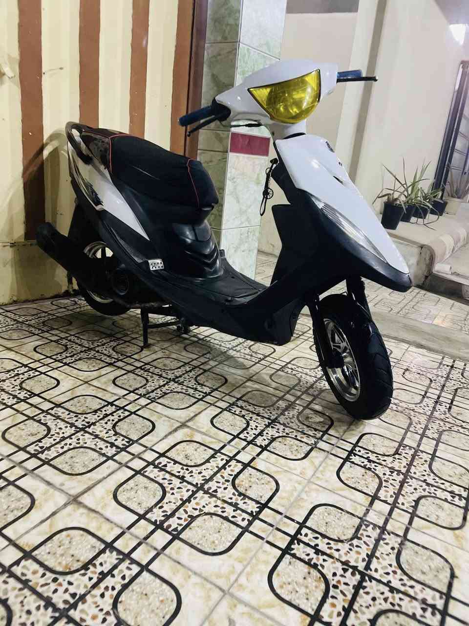 السلام عليكم دراجه ماكس عدله للبيع كفاله عامه السعر ٥٥٠قفل مابيها مجال مكاني حله بكرلي متواجد ع فيس رقمي ***********
