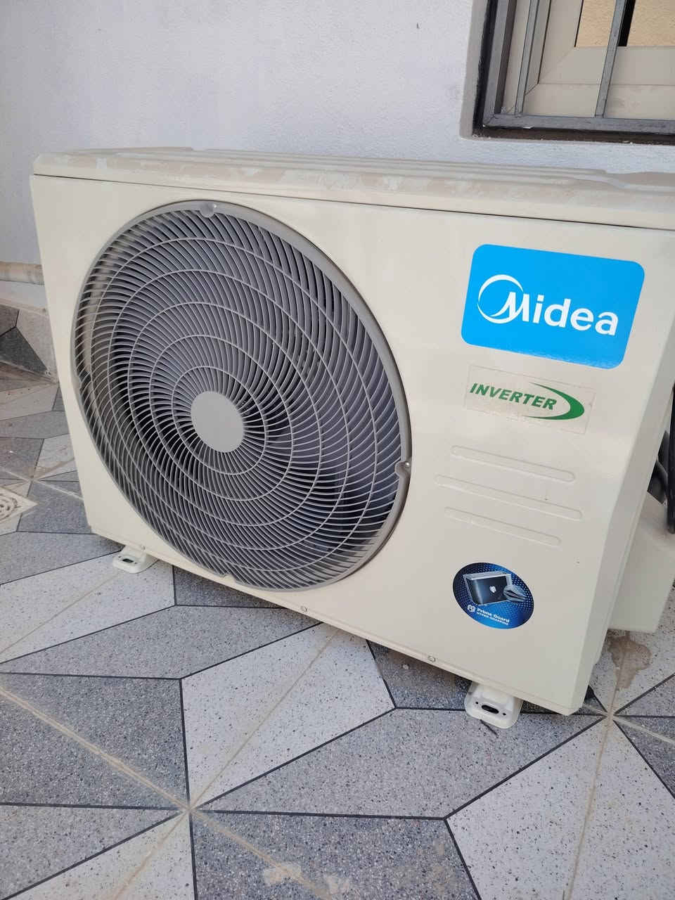 السلام عليكم
سبلت جنرال ٢طن للبيع سعر ٢٥٠
سبلت ميديا انفيرتر طن ونص جديد صارلي اقل شهرمن اشتريته سعره ٧٥٠
بلازما نظيفه سعر ١٧٥
للاتصال ***********
مكاني الدورة الميكانيك
