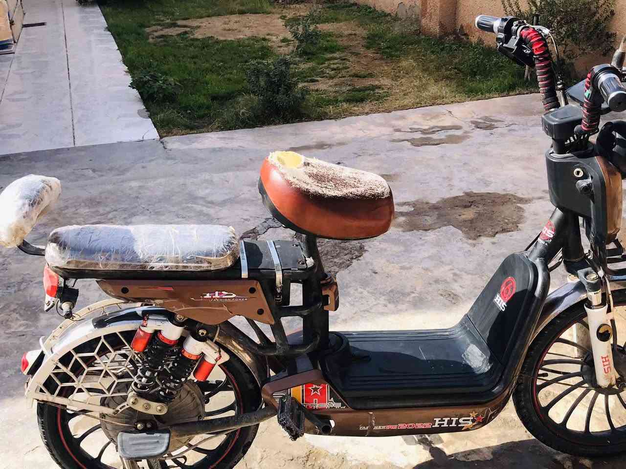 سلام عليكم موطور شحن للبيع تايرات نضيفه كهربائيات واكفه الموطور كشر سعره 130مكاني الفلوجه رقمي ***********
