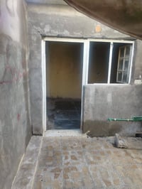 بيت للايجار منطقة البلديات شارع الكهرباء خدمات موجوده والبيت ماناقصه ش...