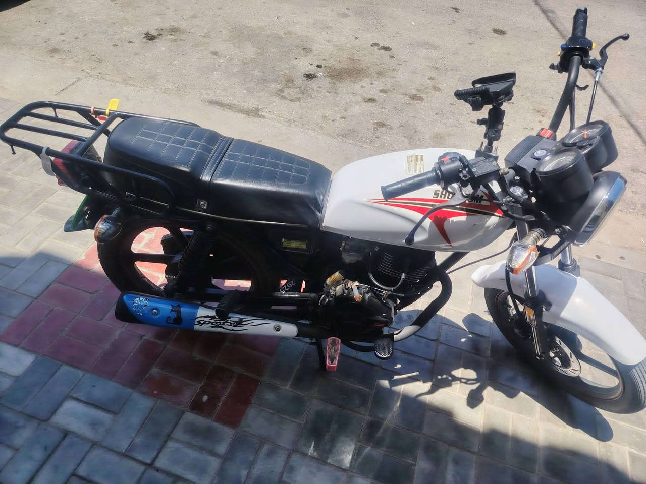🏍 للبيع دراجة SHONKOM موديل 2025 🏍️
دراجة نظافة 100% وحالة ممتازة جداً، مناسبة للدلفري والاستخدام اليومي. محرك 150 سي سي برغي أصلي وغير مفتوح نهائياً، يتميز بالنشاط والقوة والنهضة الممتازة. الدراجة جاهزة للشغل وما تحتاج أي مصروف.
✅ موديل 2025
✅ محرك 150cc
✅ محرك برغي غير مفتوح
✅ سحب قوي وأداء ممتاز
✅ اقتصادية بالوقود
✅ مناسبة للدلفري والتنقل
✅ نظافة 100% وجاهزة للفحص
💰 السعر: 850 سكنر
📞 للاستفسار والتواصل: ***********
