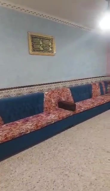 التاجي حي الحسن العسكري المساحه 150متر  المنطقه كافه الخدمات مي وكهرباء وتبليط ومدارس قريبه عليها ابتدائي ومتوسط وإعداديه