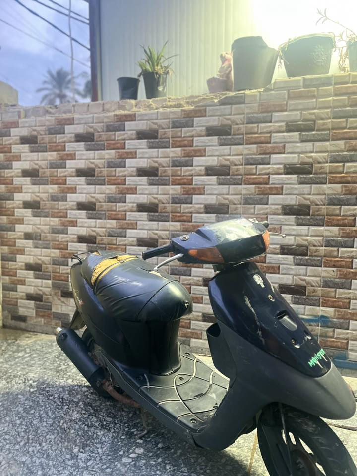 سلام عليكم دراجه ساسوكي للبيع مكينه بلادي ممفتوحه دراجه تشتغل نكره هندر باي وقت مكاني بغداد كاظمية سعره 200 وبيها مجال رقمي ***********
