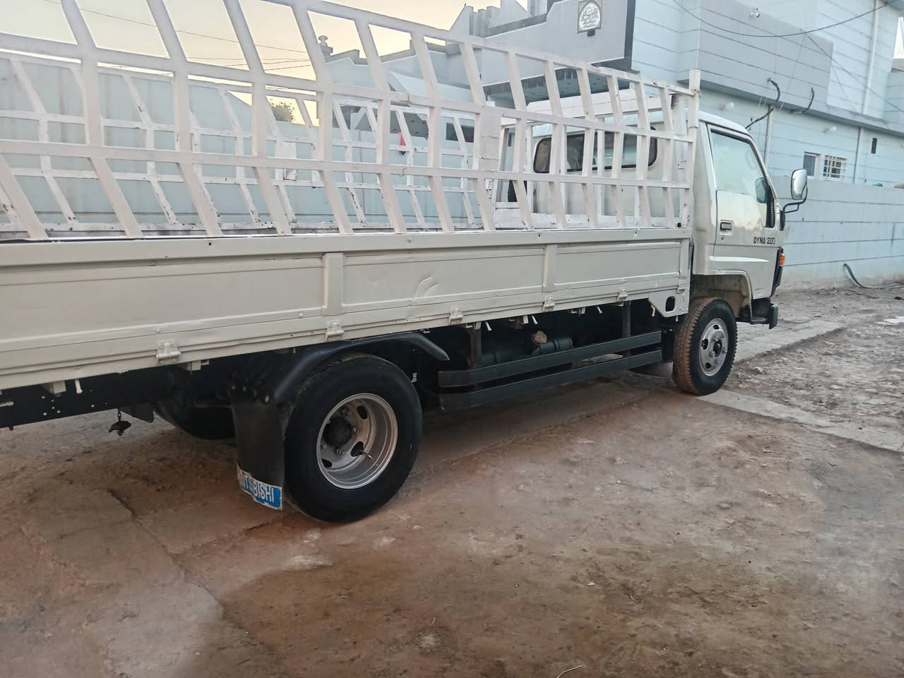 داينه لبيع موديل ١٩٩٧ رقم بغداد انكليزي بسمي سنويه ٢٠٣١ محرك ١٤ بي بخار بدون صرف كير وكسل وشاصي مكفول بلشرط السعر ٦٠ وبيها مجال العنوان ديالي سد حمرين رقم ***********
