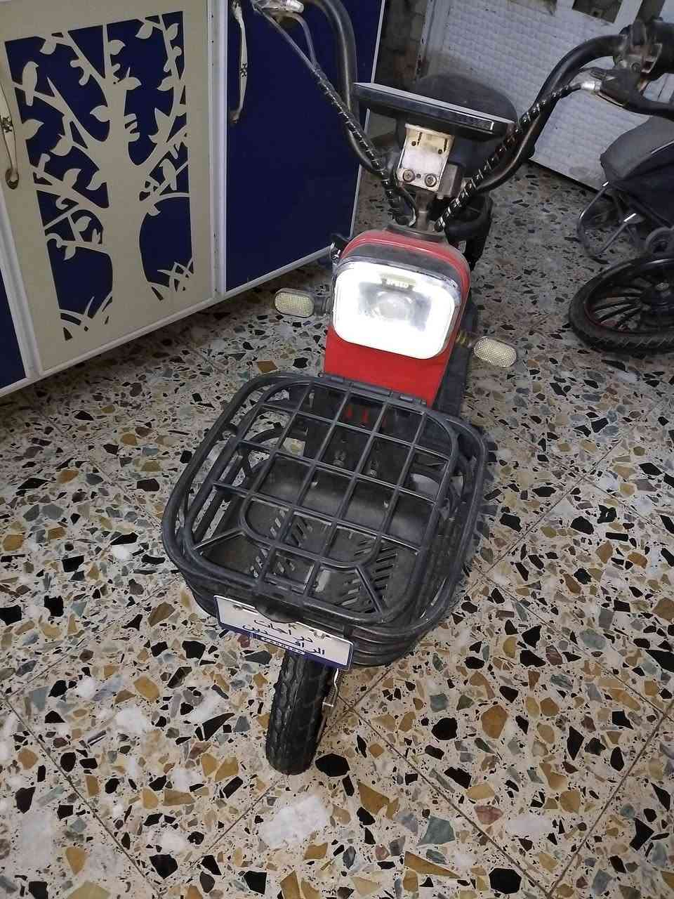 دراجه شحن جديده السرعة 60السعر160الف وبيهة مجال***********
